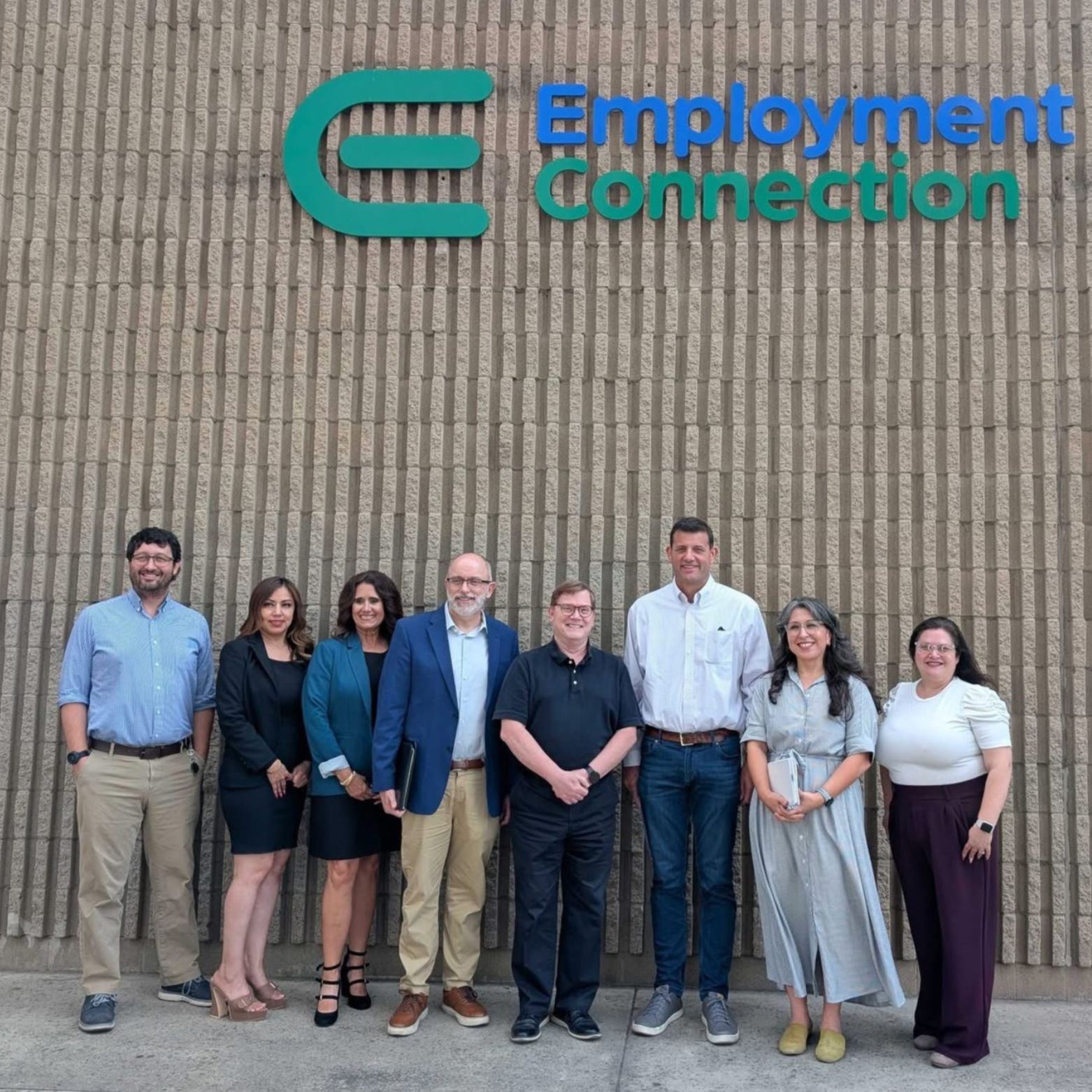 Congressman Valadao Visits Porterville Employment Center